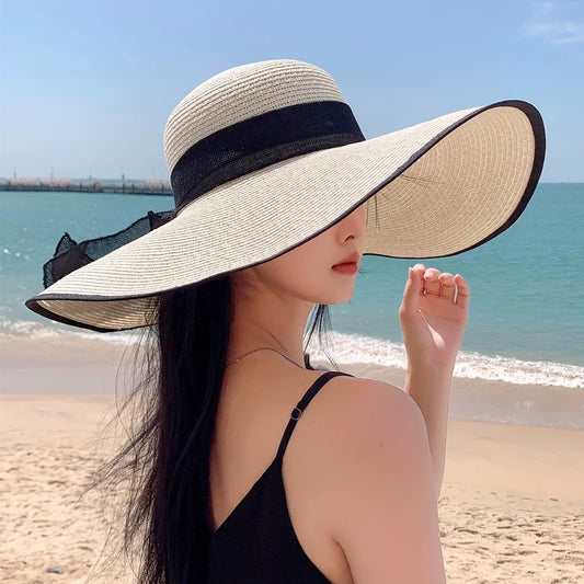 A large-brim sun hat for women's summer sun protection